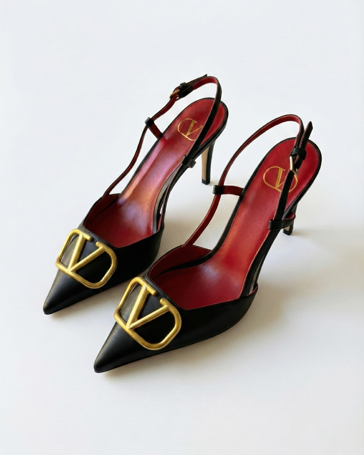 Valentino Garavani VLogo Signature slingback pumps gold V VALENTINO premium 1:1 craftmanship super master edition Valentino Garavani VLogo Signature slingback pumps gold V - Image 2