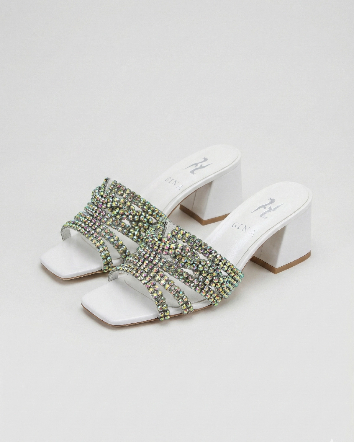 GINA OREGON Crystal Sandal GINA premium 1:1 craftmanship super master edition GINA OREGON Crystal Sandal - Image 3