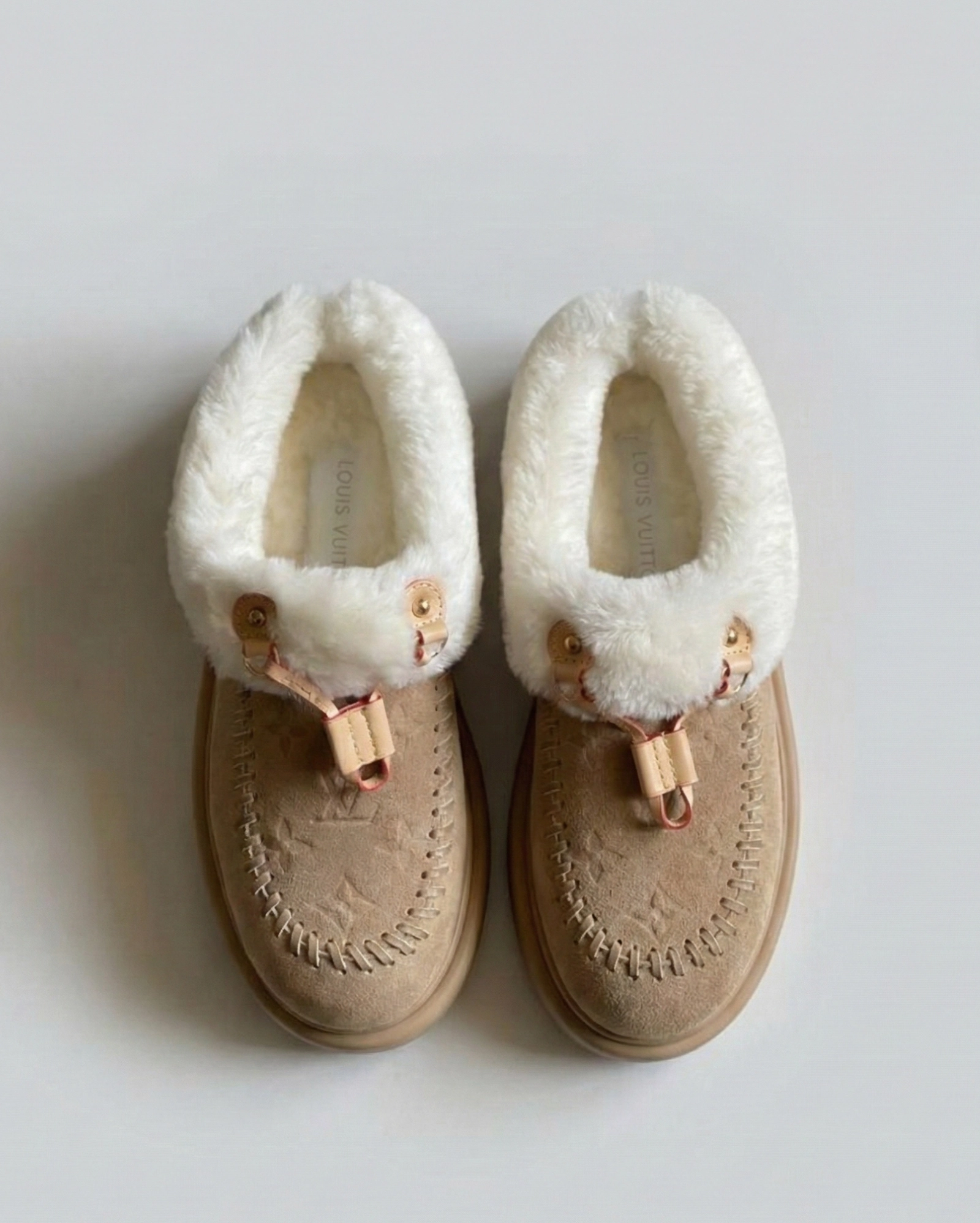 Louis Vuitton Comfort Mule Cream LOUIS VUITTON premium 1:1 craftmanship super master edition Louis Vuitton Comfort Mule Cream - Image 2