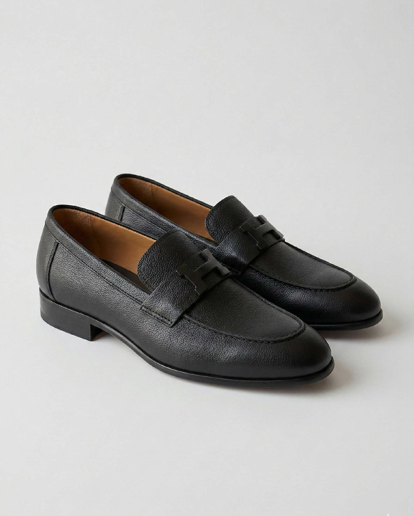 Hermès Paris Loafer in Black Textured Goatskin with Matte Black H Buckle Hermes premium 1:1 craftmanship super master edition Hermès Paris Loafer in Black Textured Goatskin with Matte Black H Buckle
