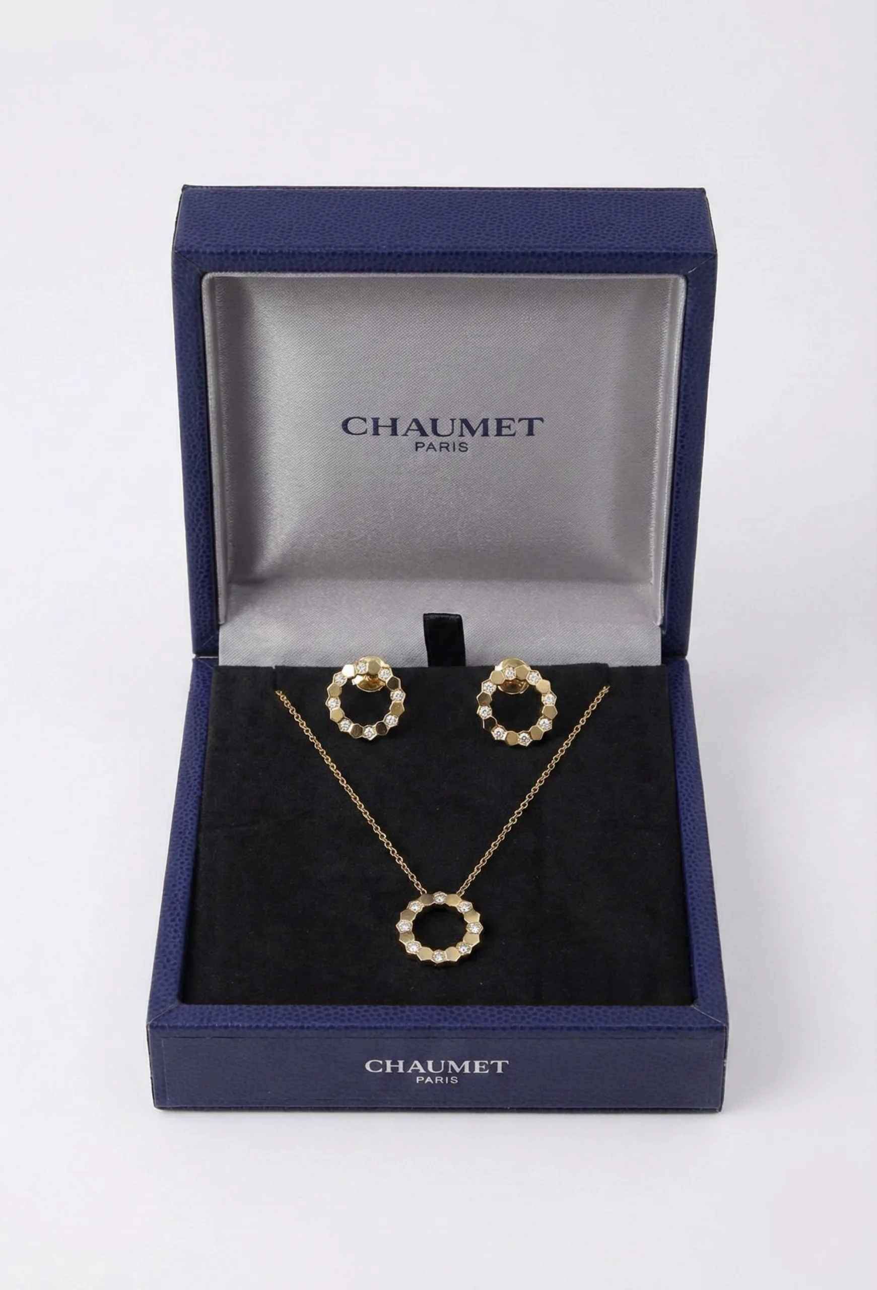 Chaumet Bee My Love Necklace and Earrings in 18K Yellow Gold with Diamond Accents Chaumet premium 1:1 craftmanship super master edition Chaumet Bee My Love Necklace and Earrings in 18K Yellow Gold with Diamond Accents