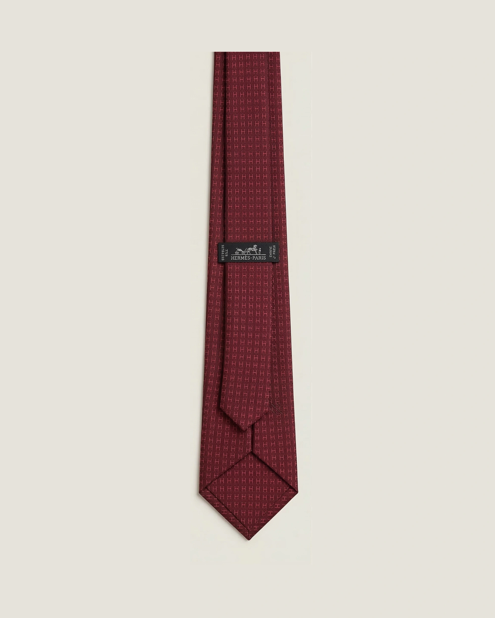 Louis Vuitton Paris Tie – Signature Luxury Edition LOUIS VUITTON premium 1:1 craftmanship super master edition Louis Vuitton Paris Tie – Signature Luxury Edition